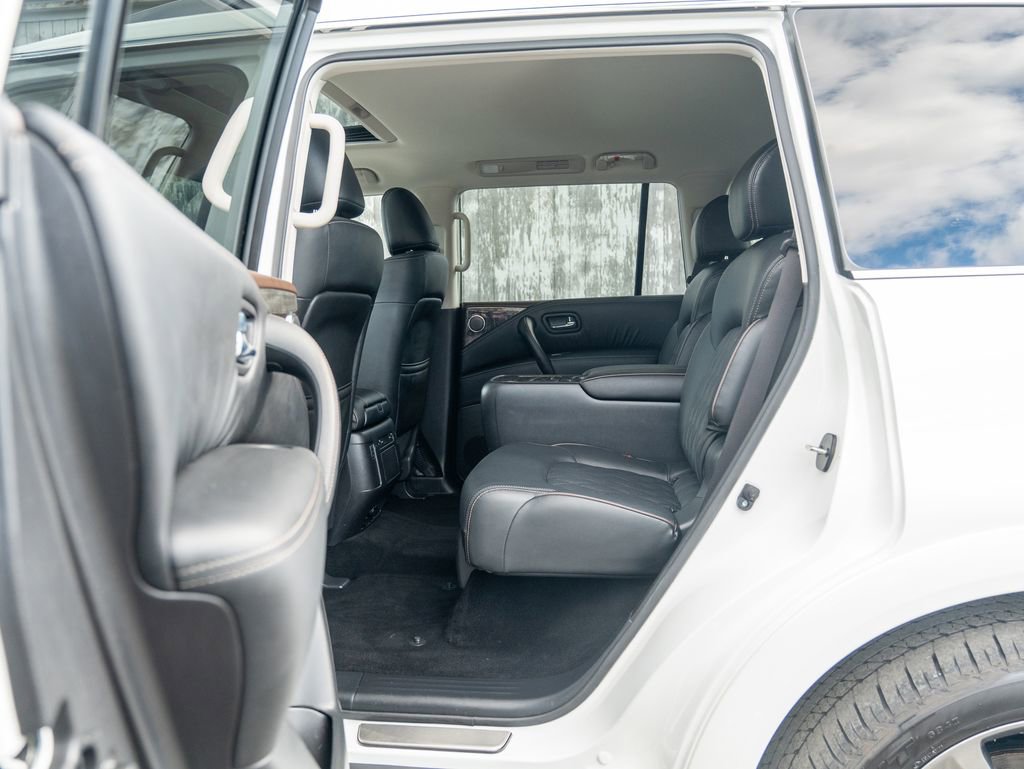 Used 2024 Nissan Armada Platinum w/ Captain's Chairs Package AWD/4WD image 35