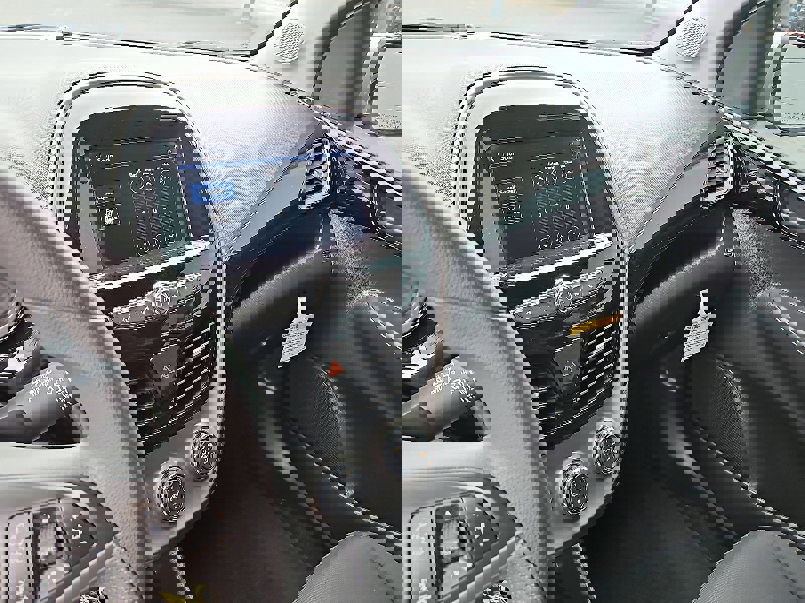 Used 2022 Chevrolet Spark LT image 17