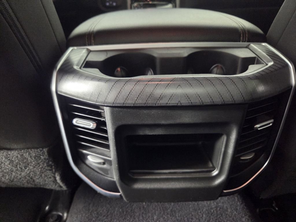 Used 2025 RAM 2500 Big Horn AWD/4WD image 25