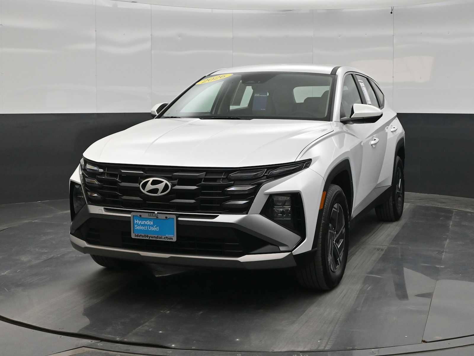 Used 2026 Hyundai Tucson Blue SE w/ Tow & Go Package AWD/4WD image 3