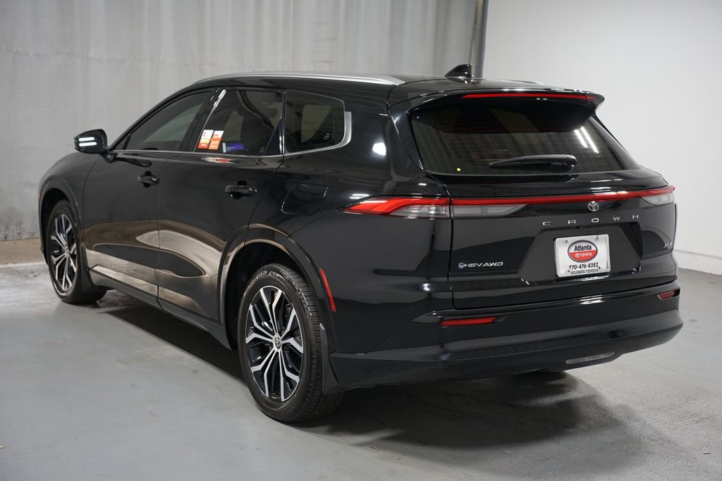 Certified 2025 Toyota Crown Signia image 6