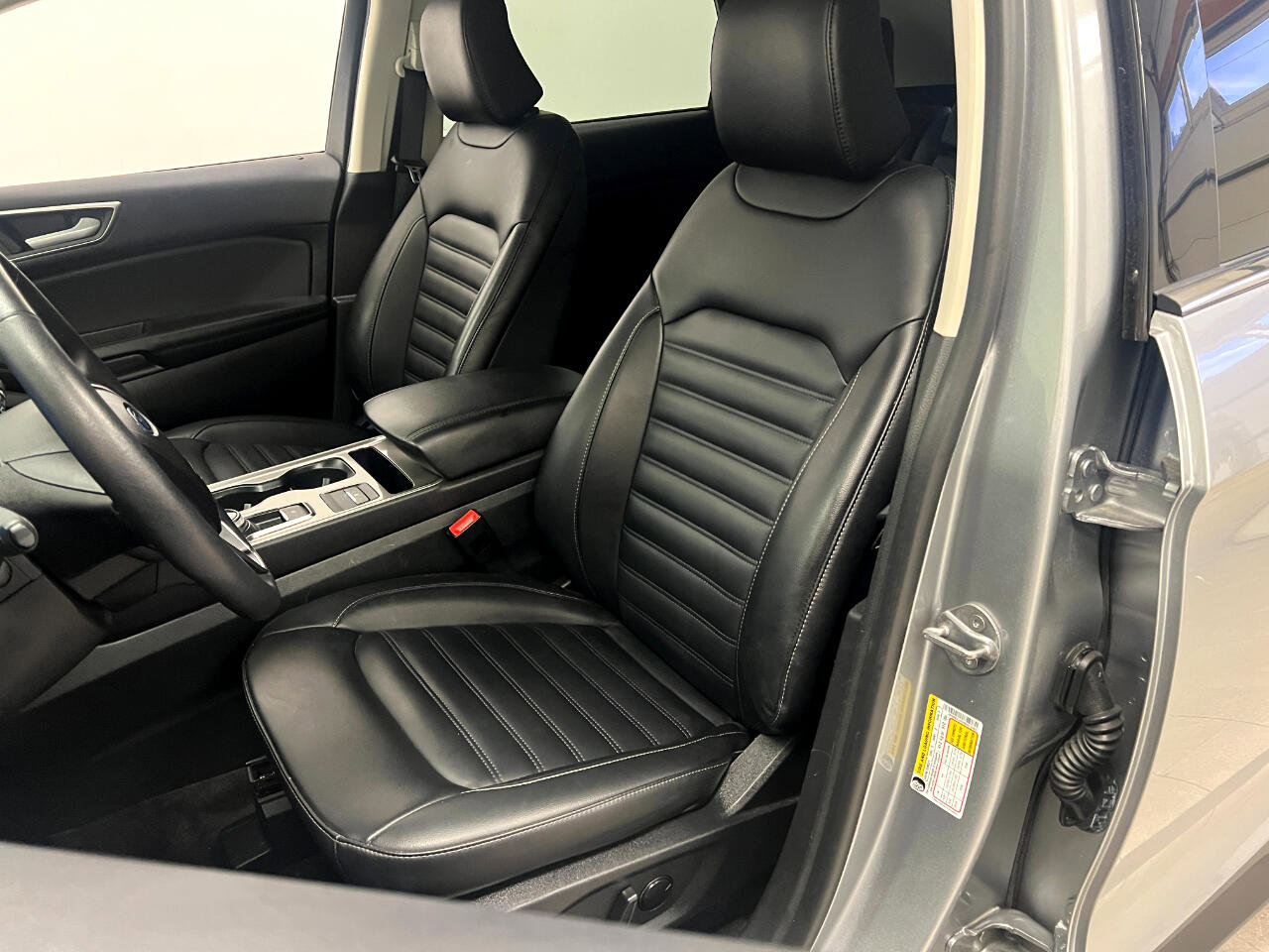 Used 2024 Ford Edge SEL image 24