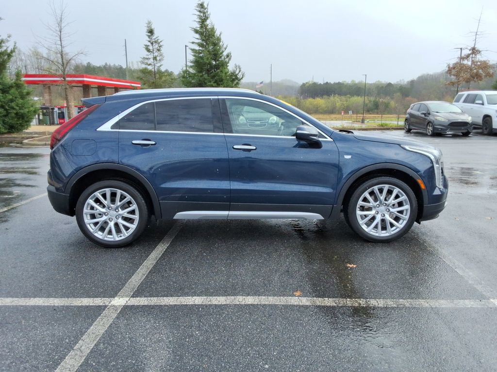 Used 2021 Cadillac XT4 Premium Luxury w/ LPO, Radiant Package FWD image 4