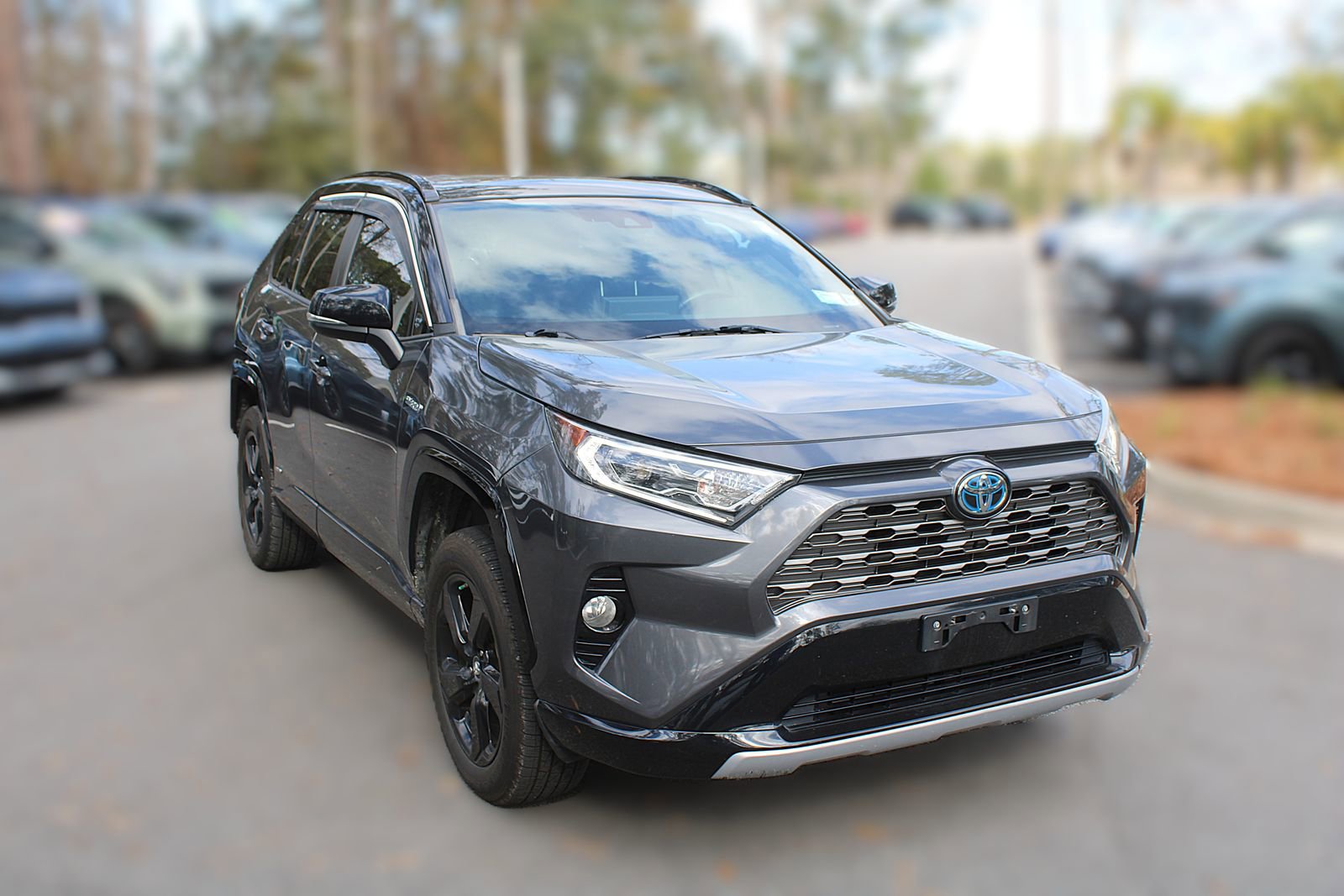 Used 2019 Toyota RAV4 XSE w/ XSE Weather Package image 16