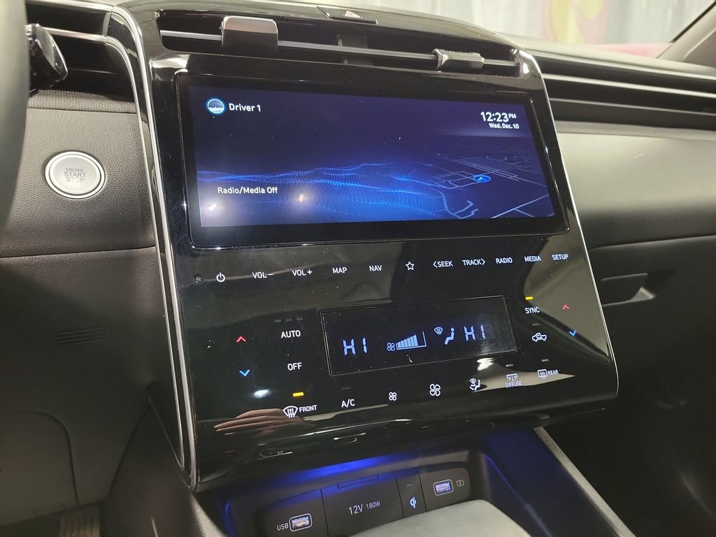 Used 2022 Hyundai Santa Cruz Limited image 15