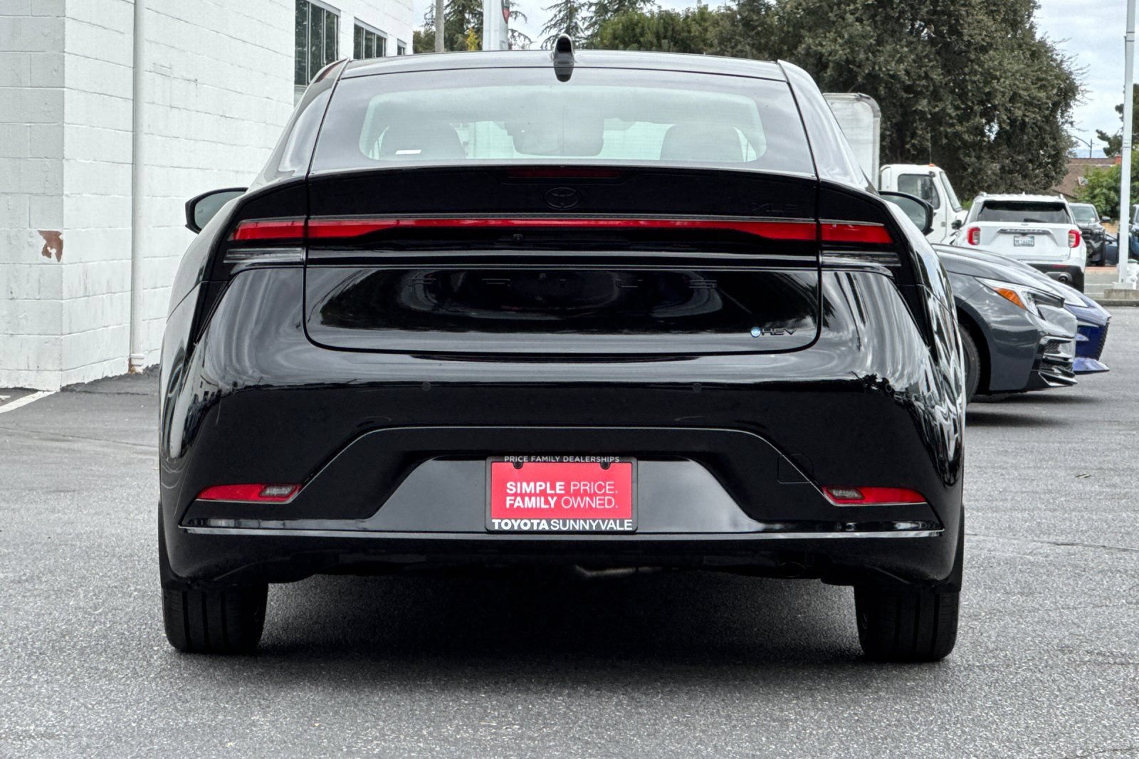New 2027 Toyota Prius FWD image 8