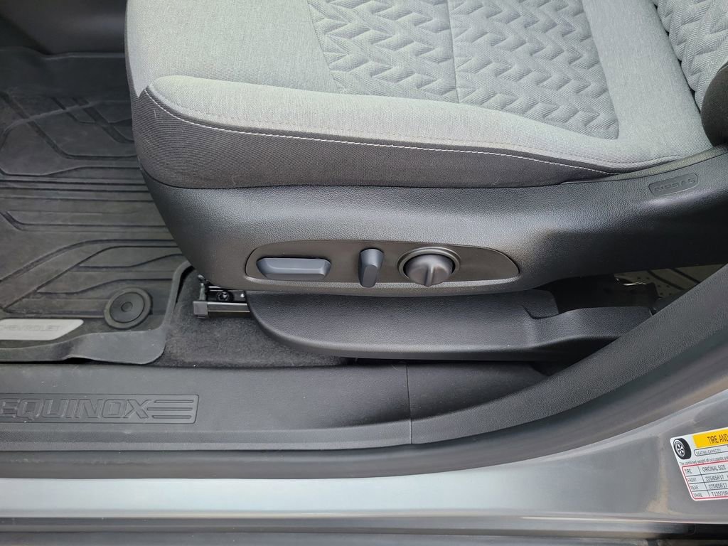 Certified 2023 Chevrolet Equinox LS w/ LS Convenience Package FWD image 19