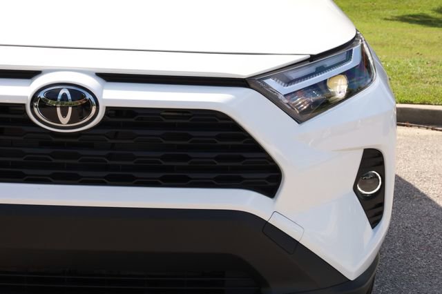 Used 2025 Toyota RAV4 XLE image 14