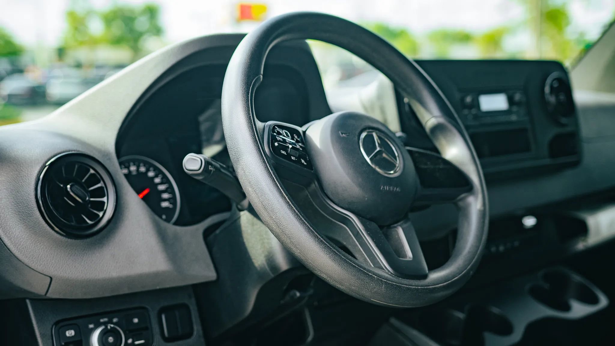 Used 2020 Mercedes-Benz Sprinter 2500 w/ Driver Convenience Package image 22