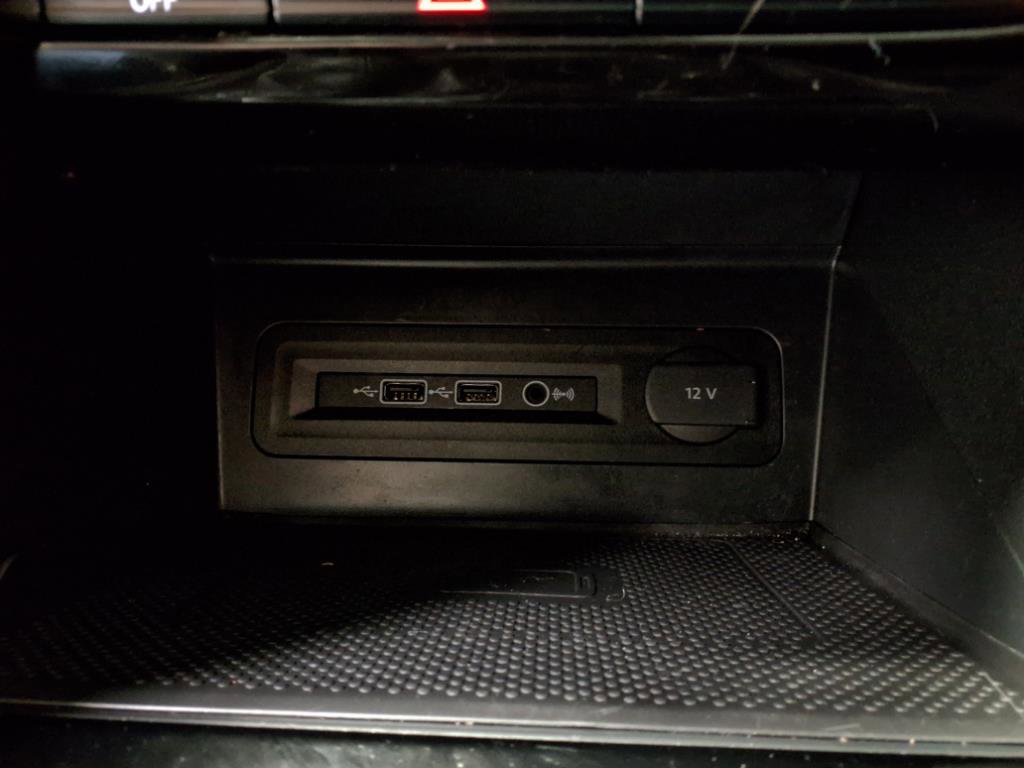 Used 2021 Volkswagen Atlas SEL image 16