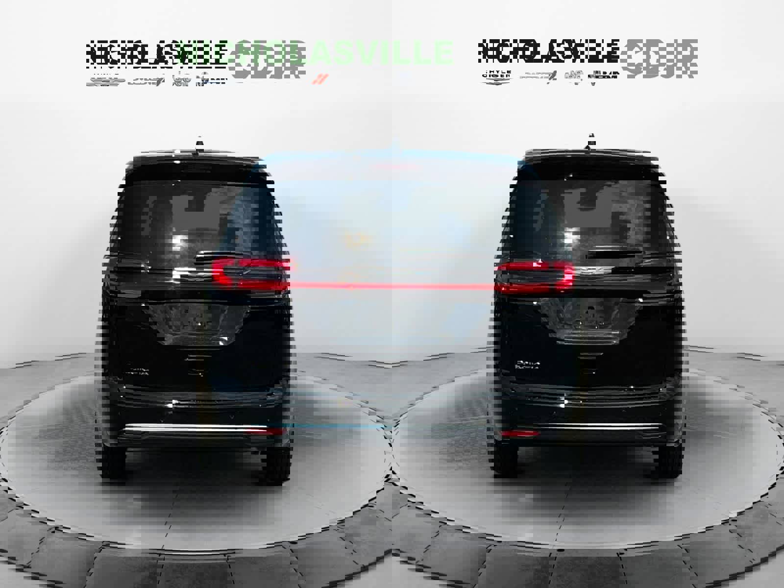 New 2025 Chrysler Pacifica Select image 5