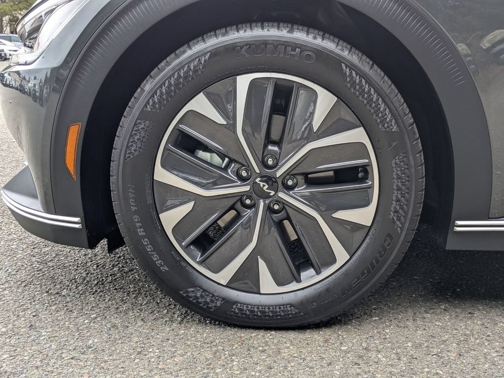 Used 2024 Kia EV6 Light RWD image 9