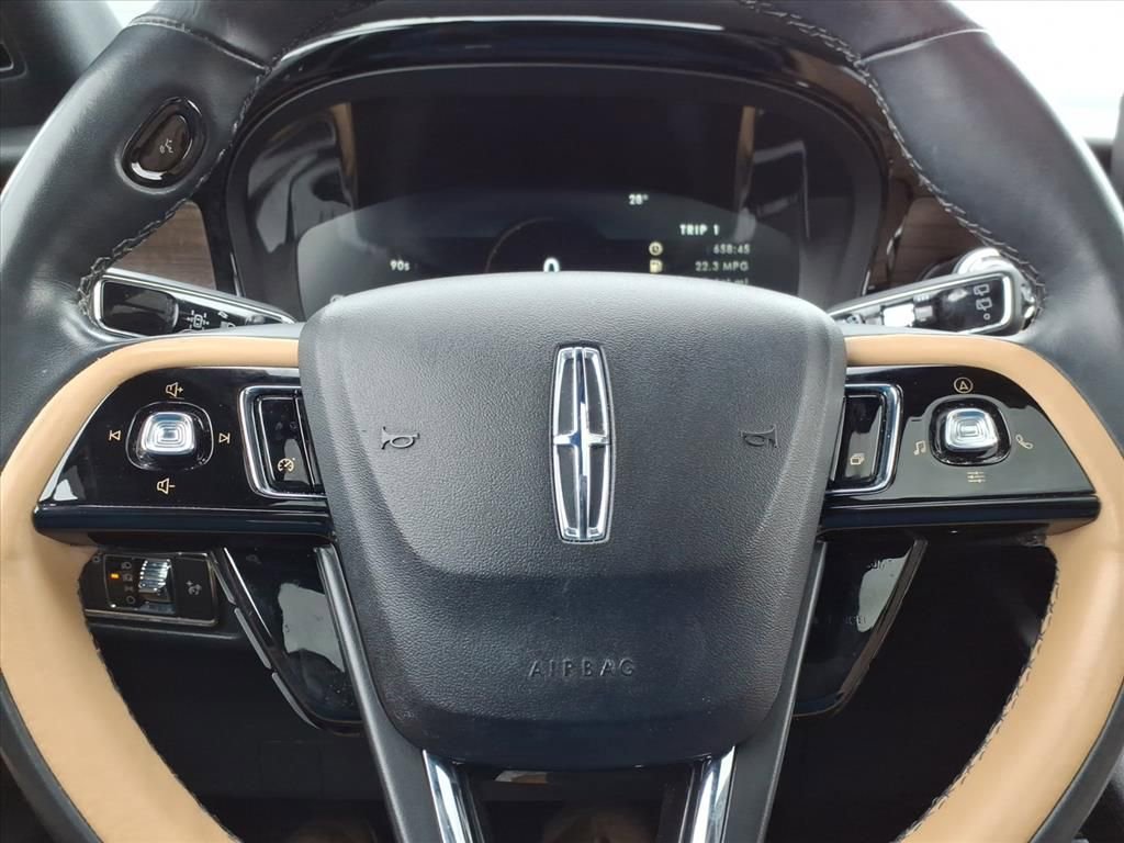 Certified 2022 Lincoln Corsair Reserve w/ Elements Package image 26