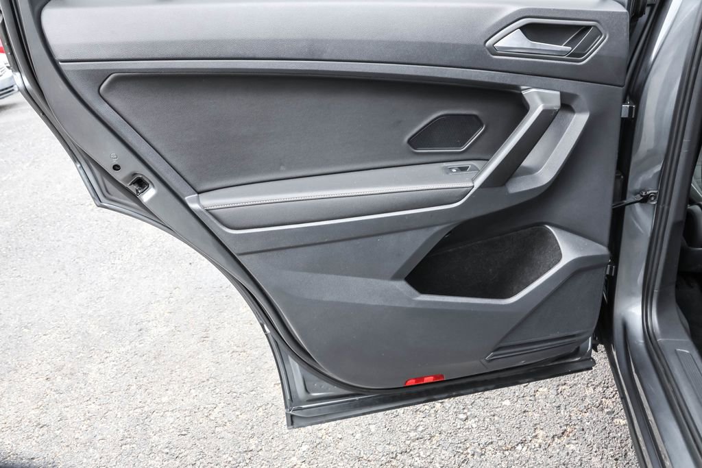 Used 2022 Volkswagen Tiguan S image 28
