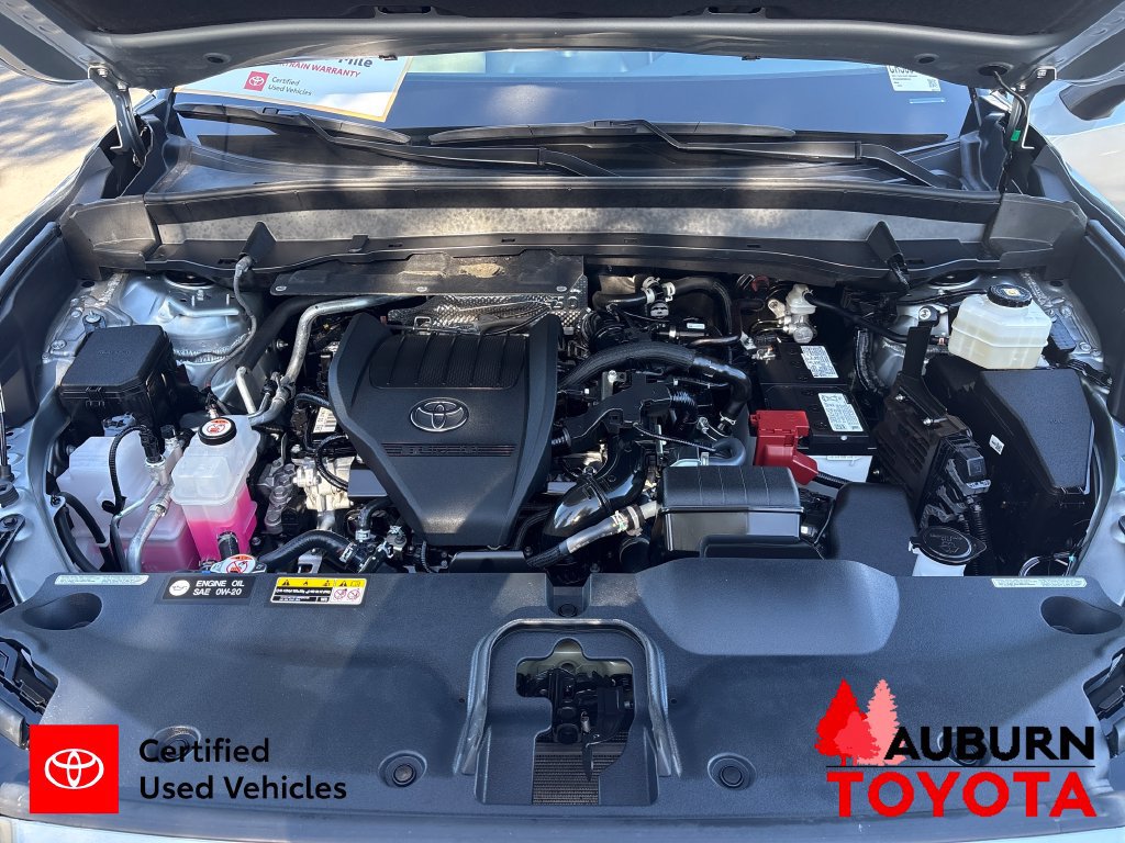Used 2025 Toyota Grand Highlander AWD image 30