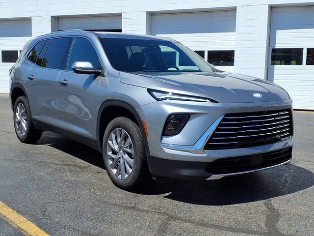 Used 2025 Buick Enclave Preferred image 5