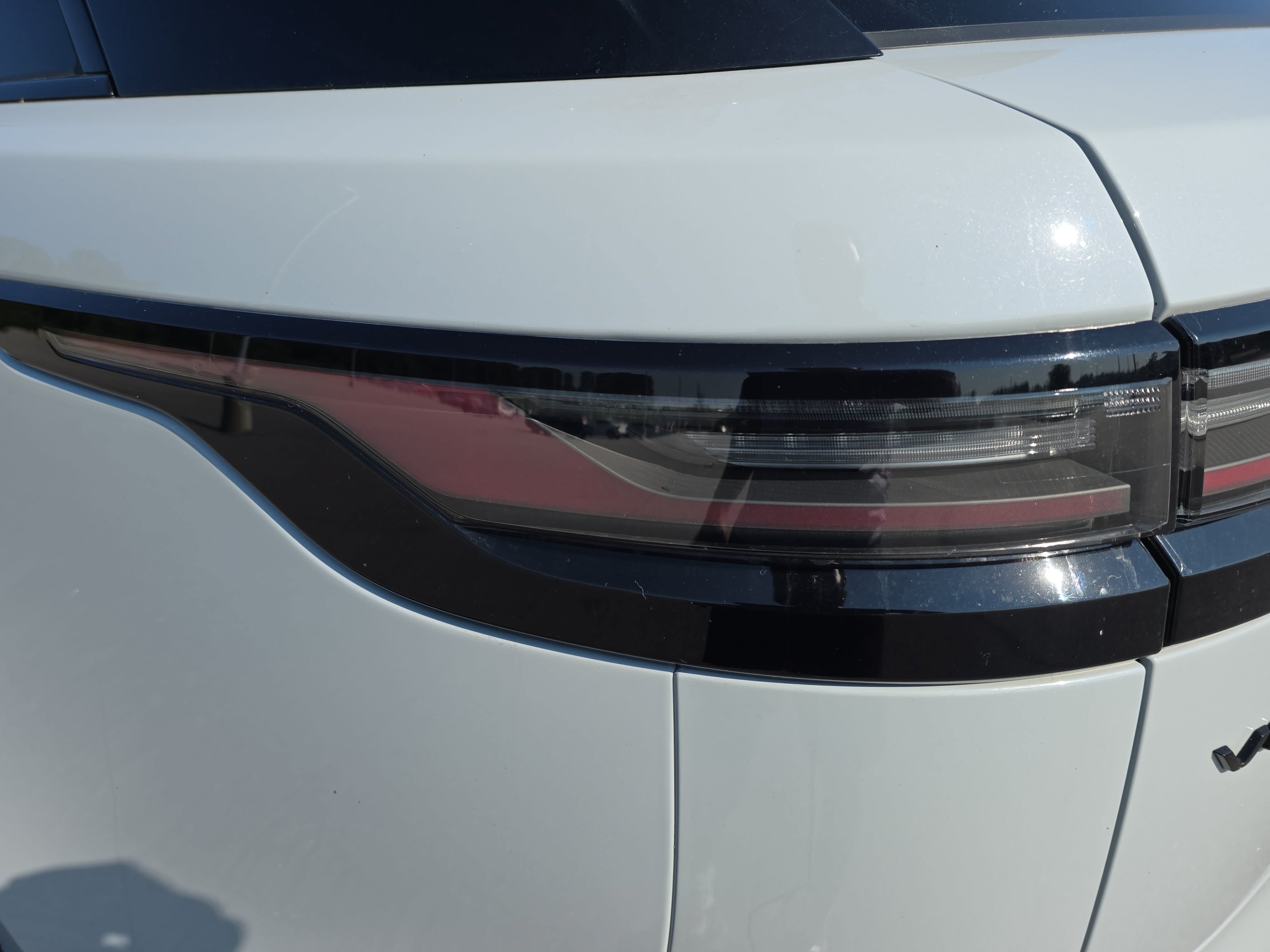 Used 2024 Land Rover Range Rover Velar Dynamic SE AWD/4WD image 35