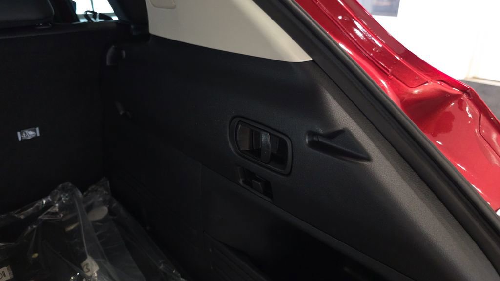 Used 2025 MAZDA CX-50 AWD 2.5 Hybrid w/ Weather Package image 13