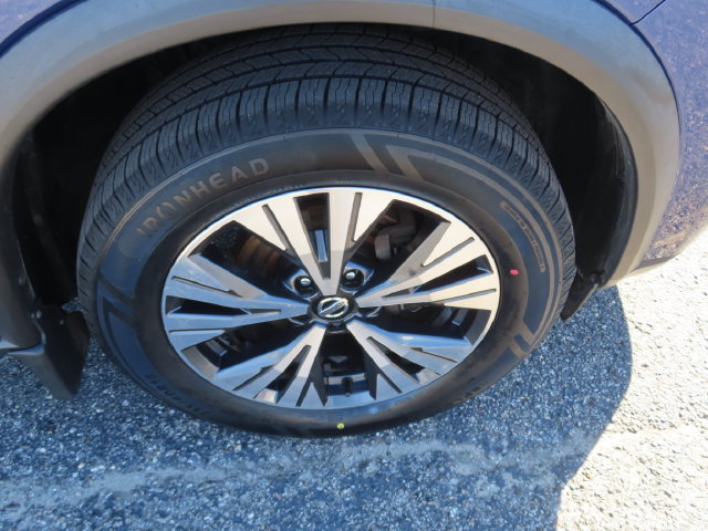 Used 2021 Nissan Rogue SV AWD/4WD image 15