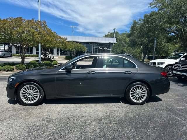Used 2021 Mercedes-Benz E 350 4MATIC Sedan image 3