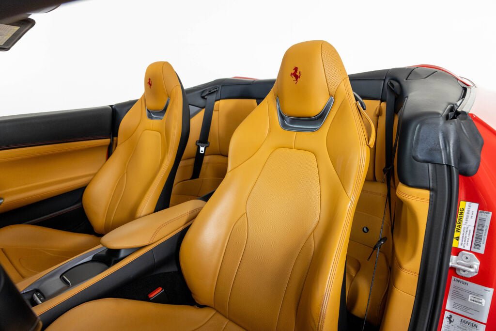 Certified 2020 Ferrari Portofino RWD image 44