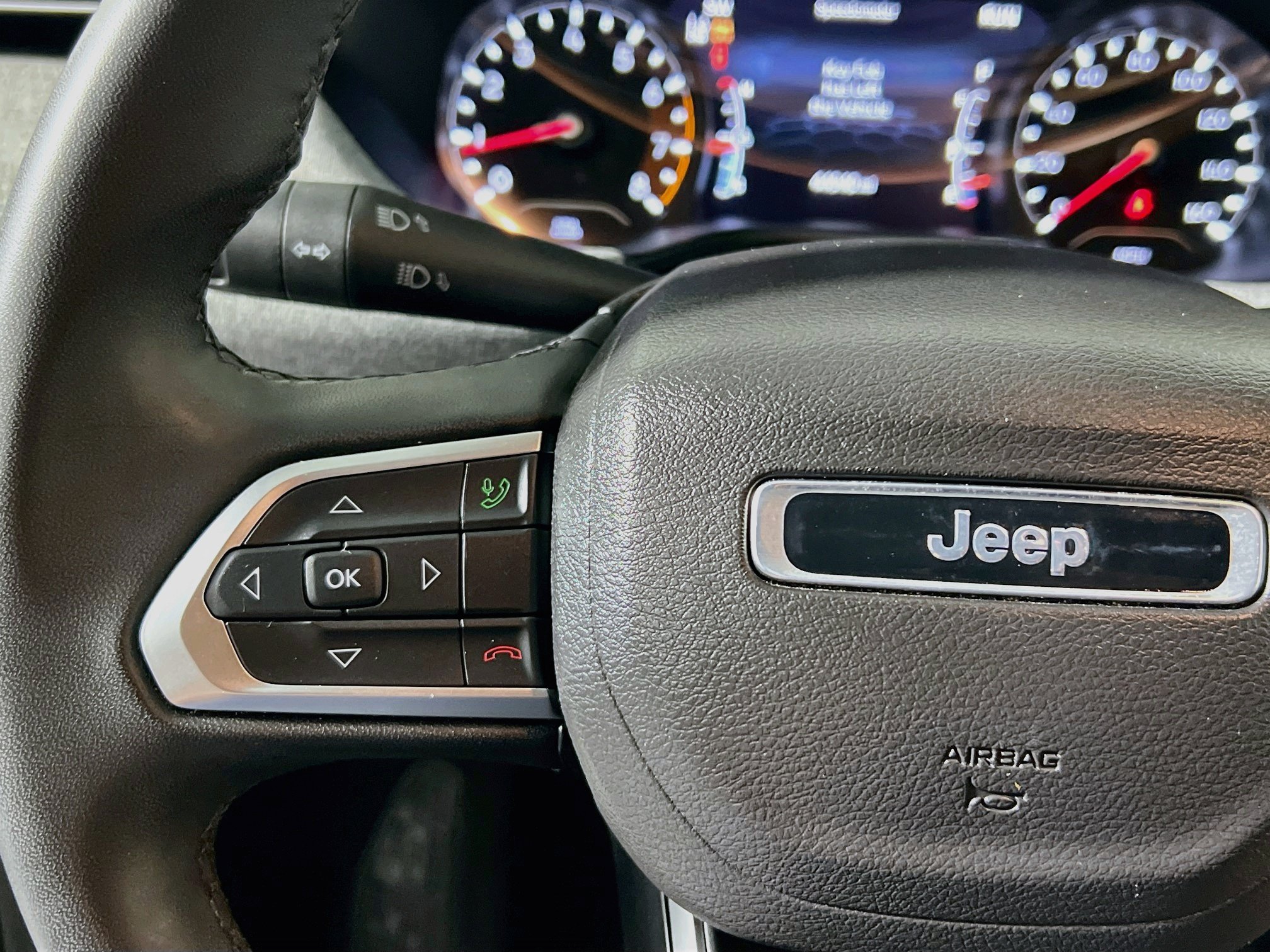 Used 2024 Jeep Compass Latitude AWD/4WD image 17
