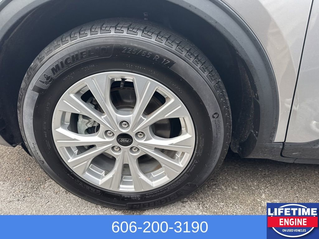 Used 2024 Ford Escape Active w/ Cold Weather Package FWD image 11
