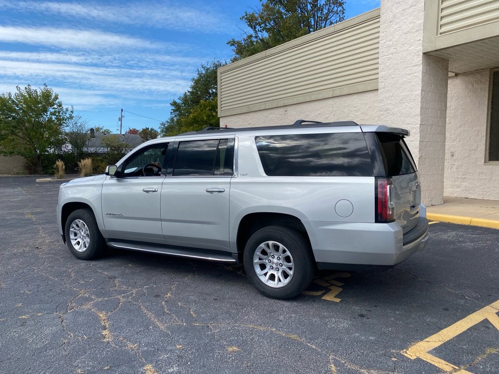 Used 2018 GMC Yukon XL SLT w/ Open Road Package image 3