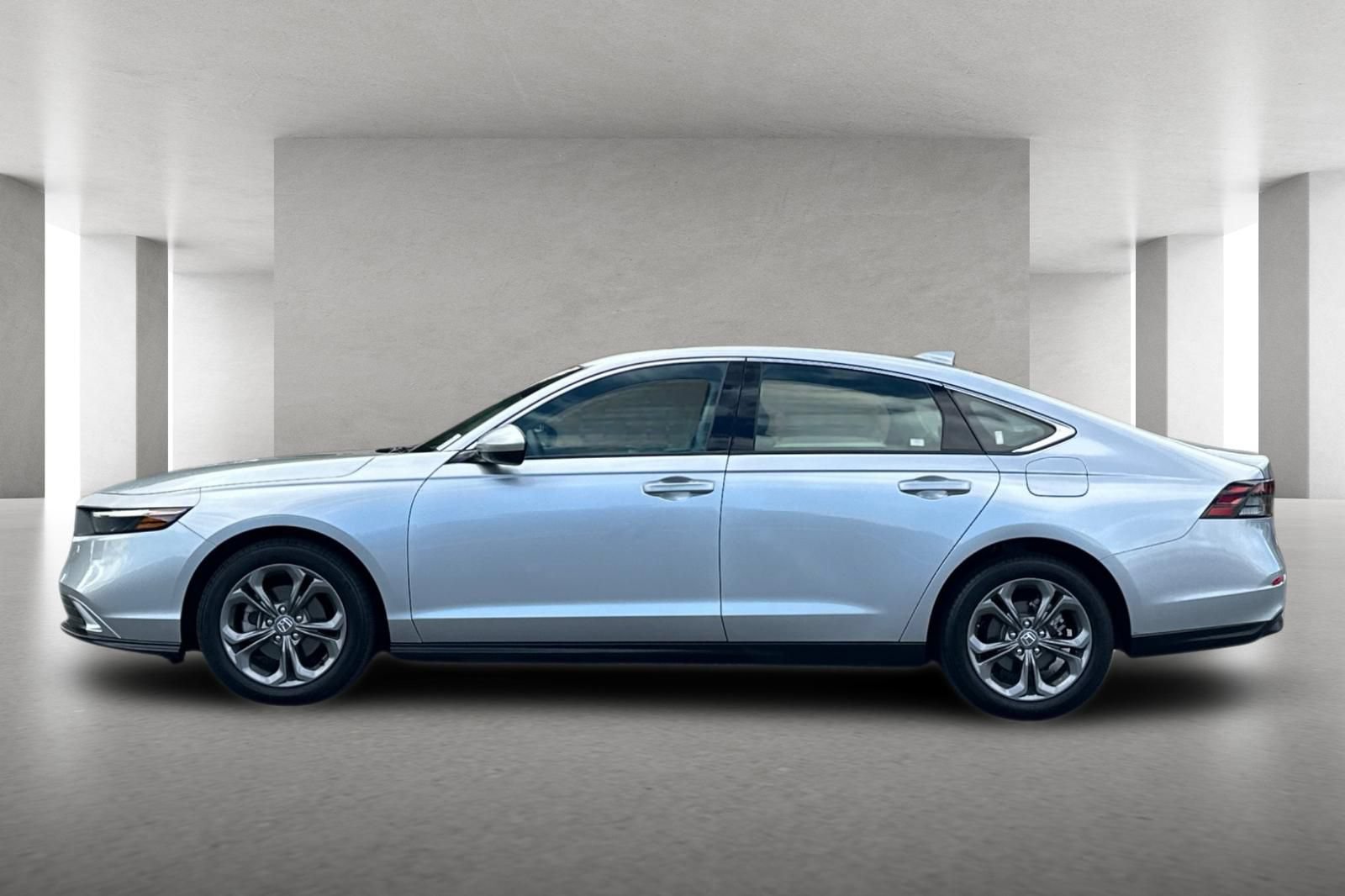 Certified 2024 Honda Accord EX image 7