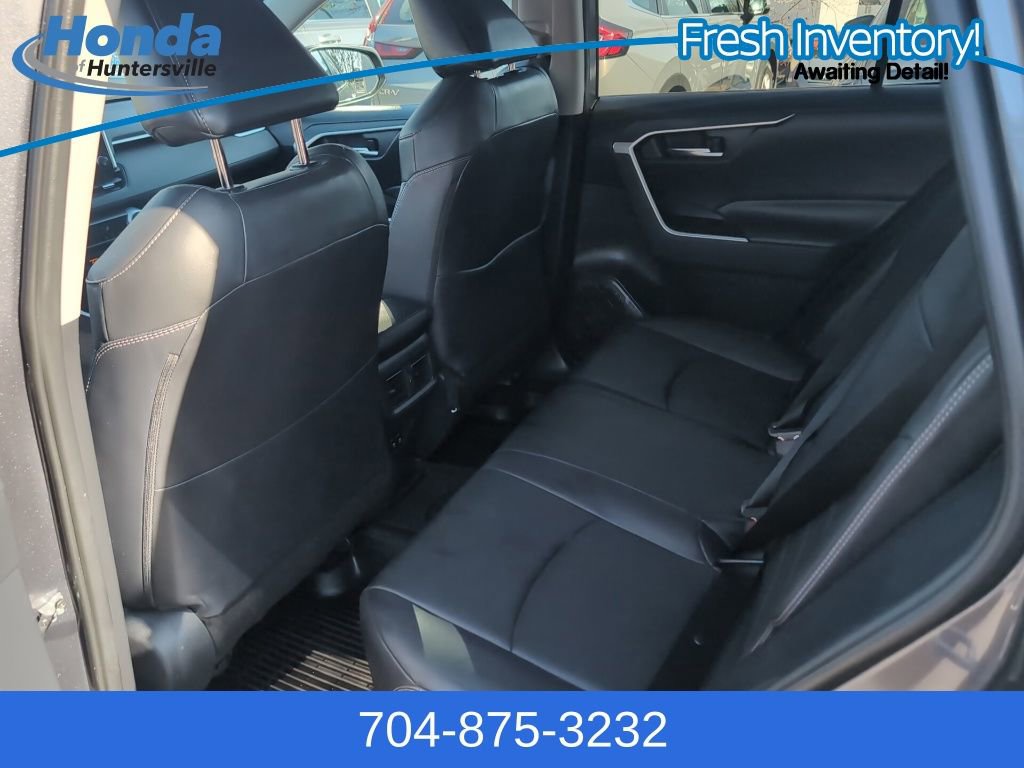 Used 2019 Toyota RAV4 XLE Premium image 13