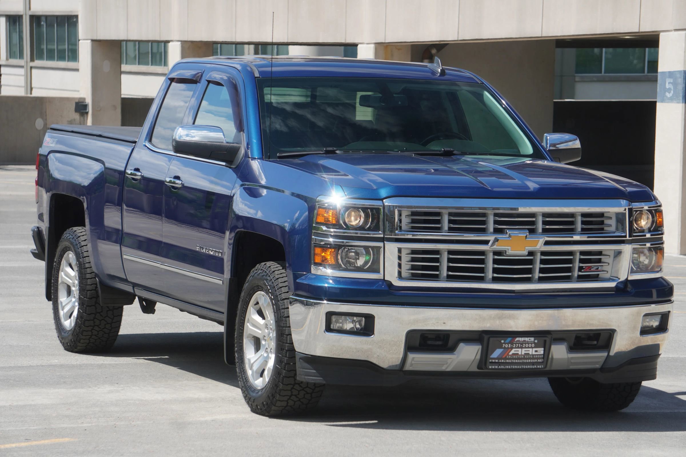Used 2015 Chevrolet Silverado 1500 LTZ Z71 AWD/4WD image 25