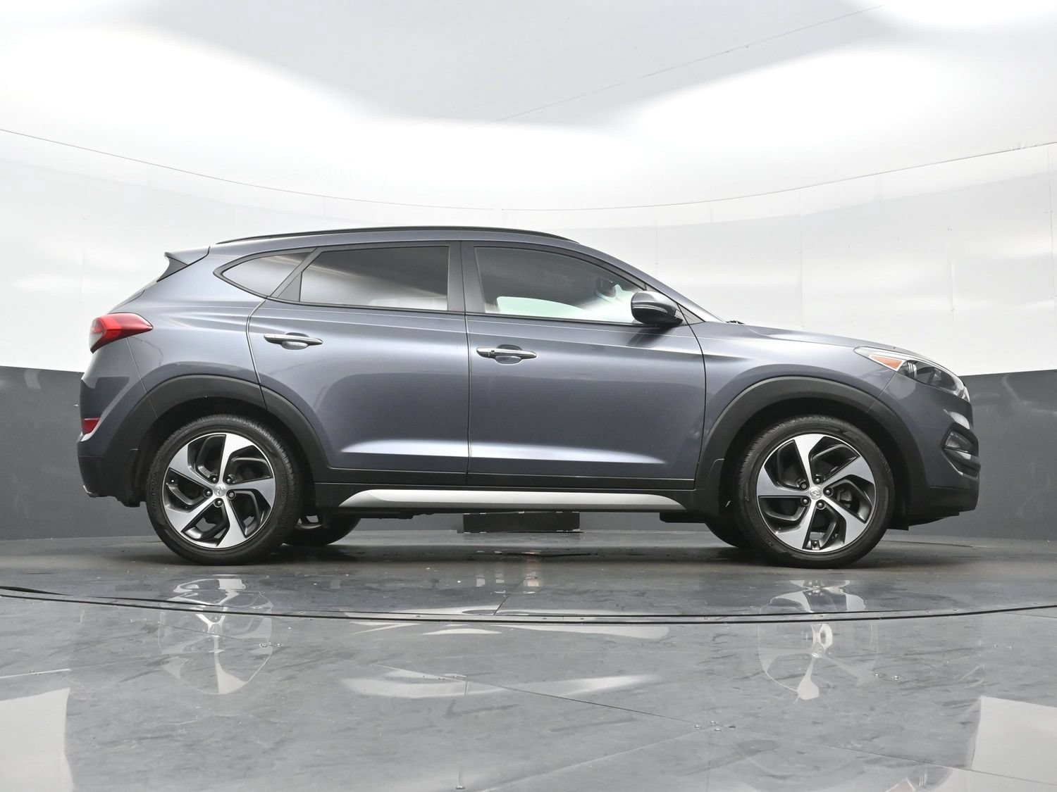 Used 2017 Hyundai Tucson Limited w/ Limited Ultimate Package 03 FWD image 34