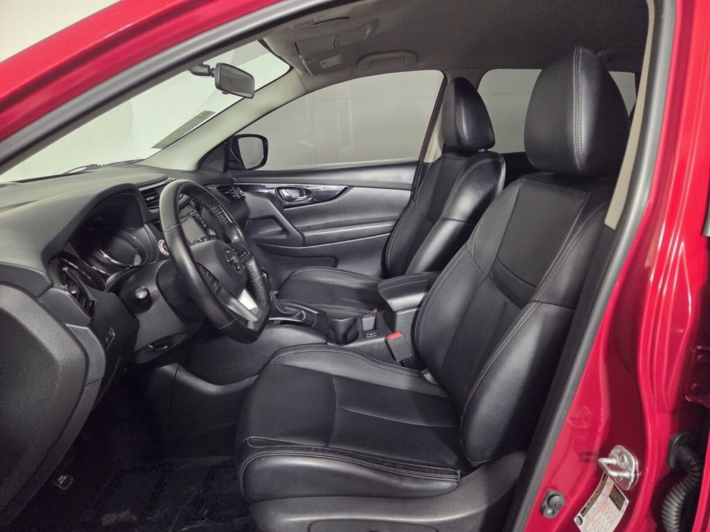 Used 2017 Nissan Rogue Sport SL image 12