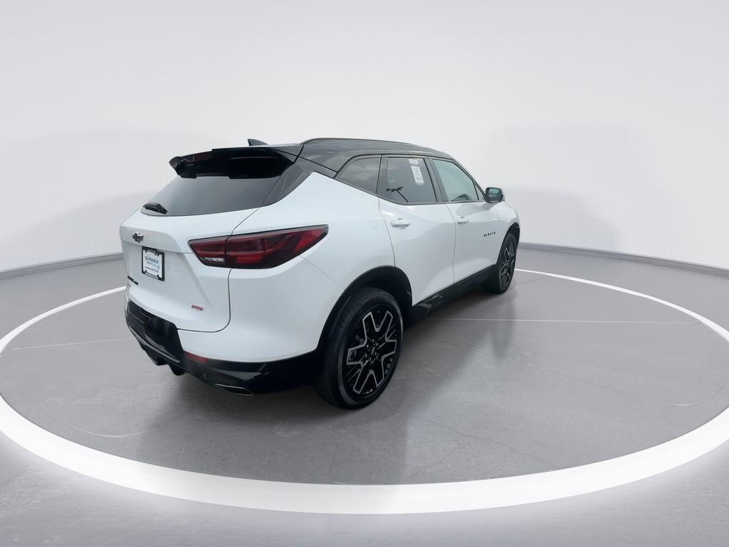 Used 2024 Chevrolet Blazer RS w/ Driver Confidence II Package image 8