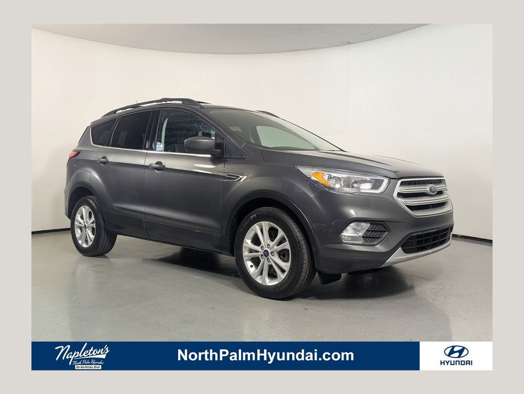 Used 2018 Ford Escape SE w/ SE Sync 3 Package