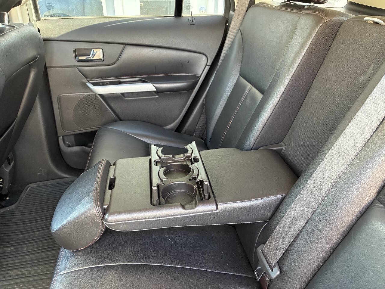 Used 2013 Ford Edge SEL FWD image 17