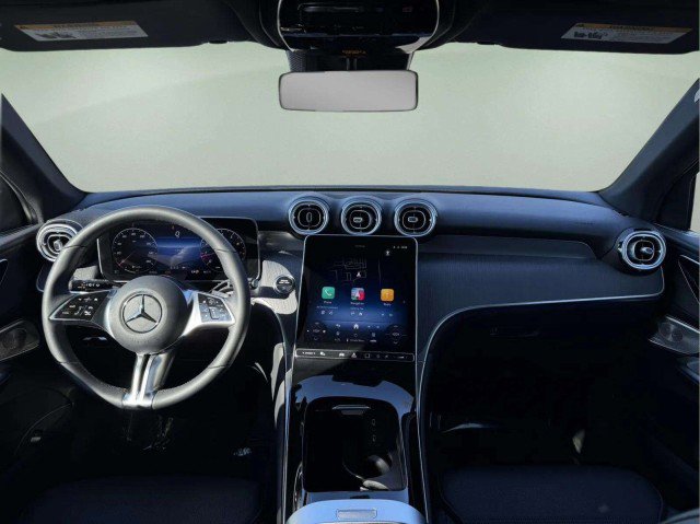 Certified 2025 Mercedes-Benz GLC 300 4MATIC image 9
