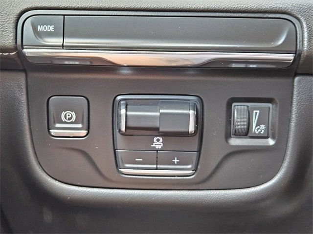 Used 2024 Cadillac Escalade ESV Sport image 22