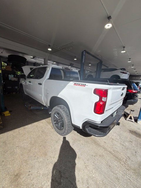 Used 2022 Chevrolet Silverado 1500 LT Trail Boss w/ LT Trail Boss Premium Package AWD/4WD image 17
