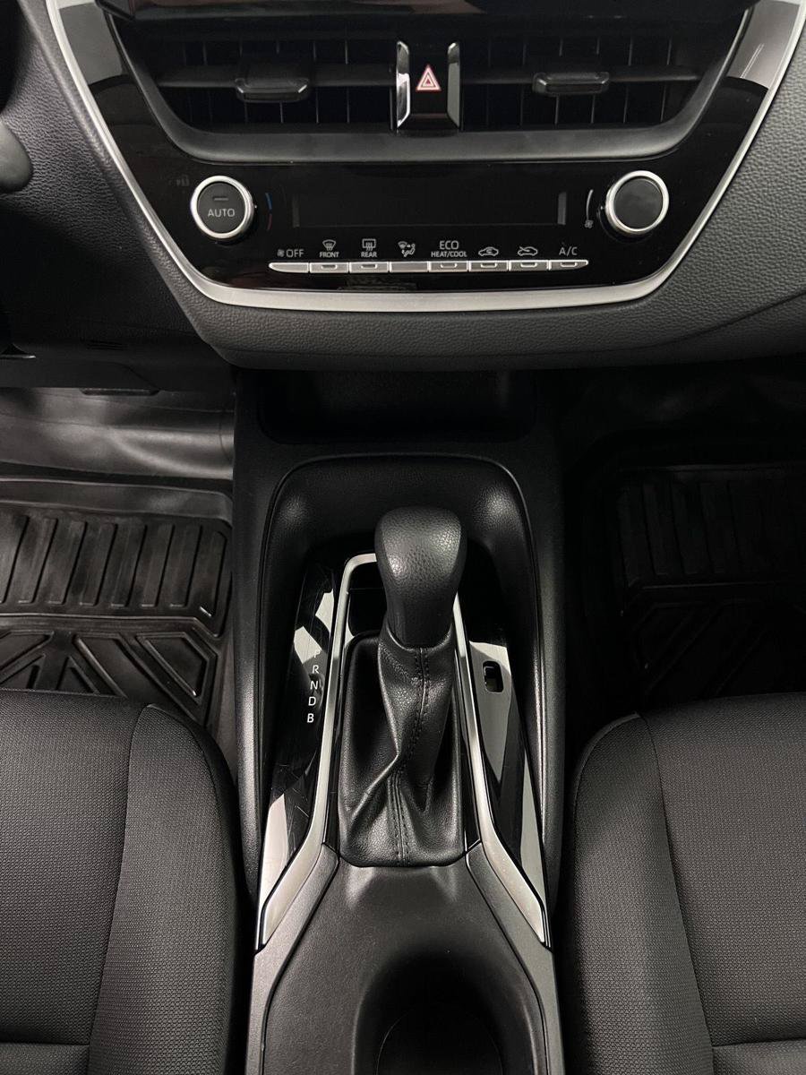 Used 2024 Toyota Corolla LE FWD image 7