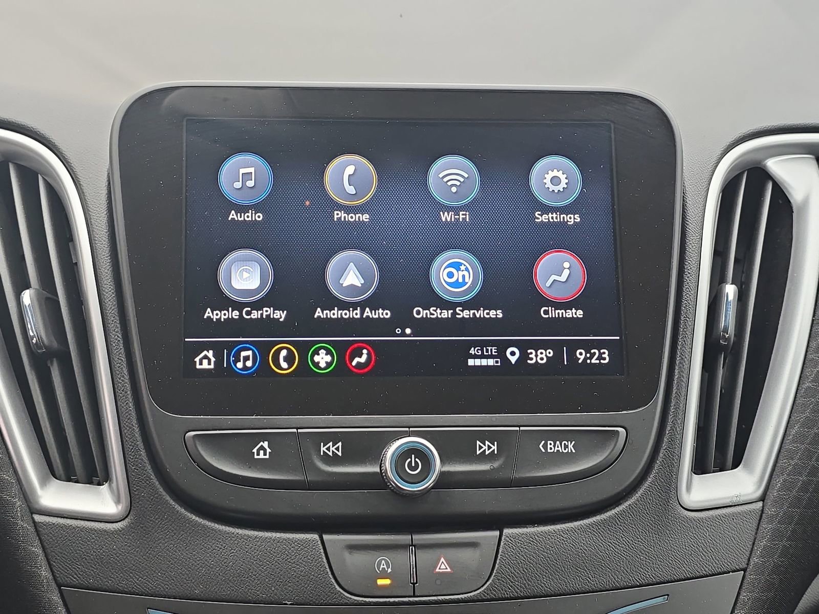 Used 2024 Chevrolet Malibu LT image 27