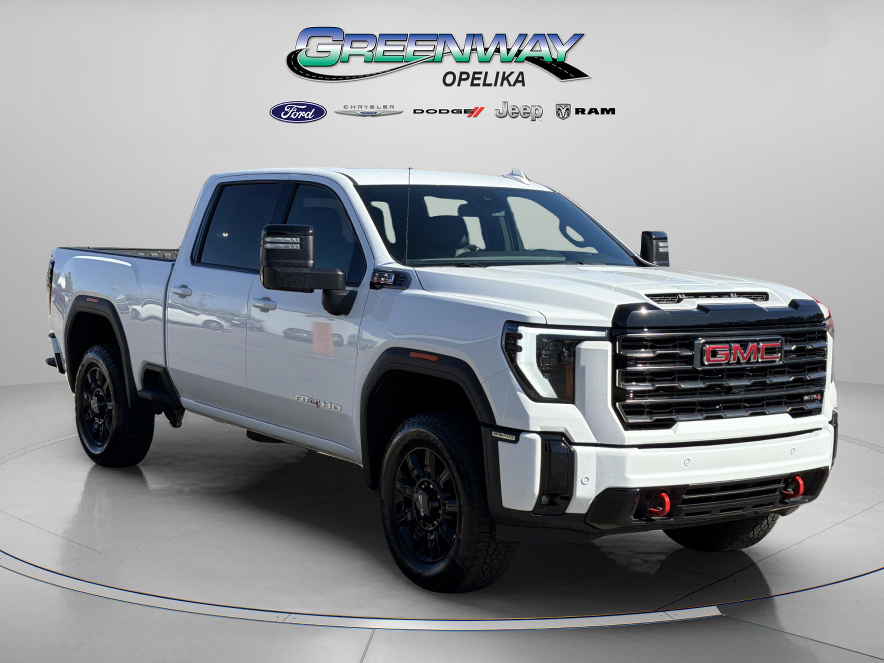 Used 2026 GMC Sierra 2500 AT4 image 1
