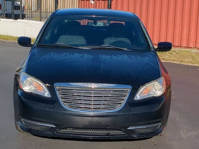 Used 2012 Chrysler 200 Touring w/ Cold Weather Group FWD image 9