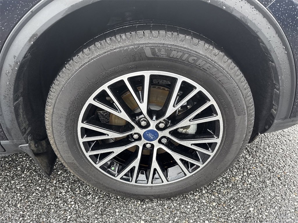 Used 2021 Ford Escape SEL w/ Class II Trailer Tow Package image 12