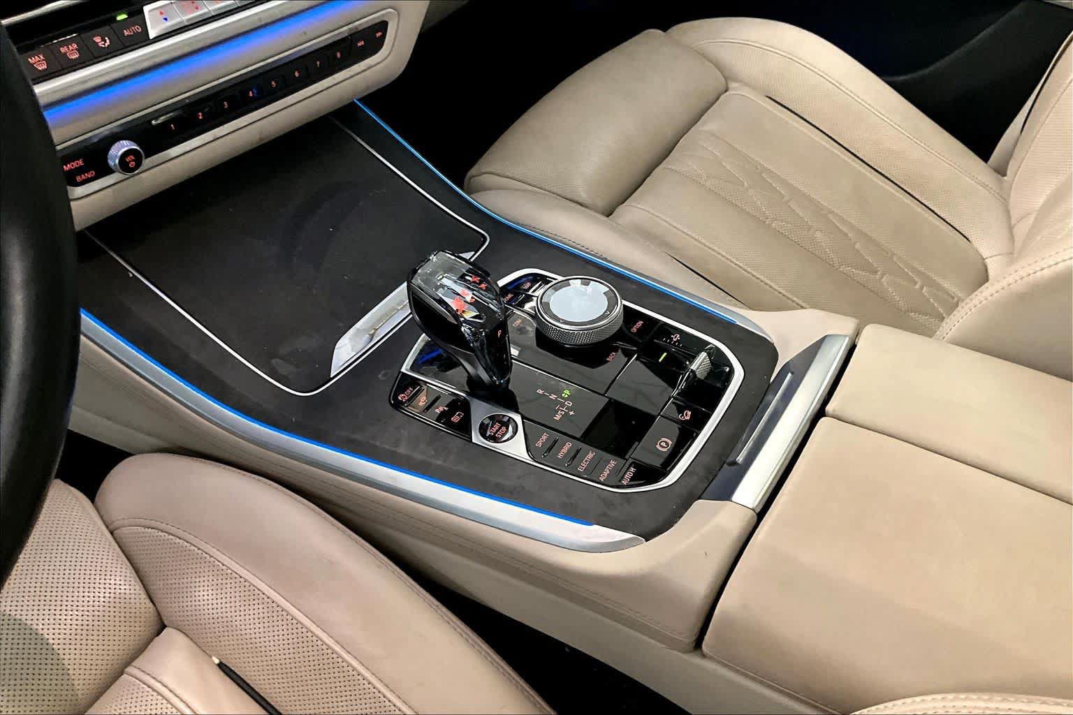 Used 2022 BMW X5 xDrive45e w/ M Sport Package AWD/4WD image 15