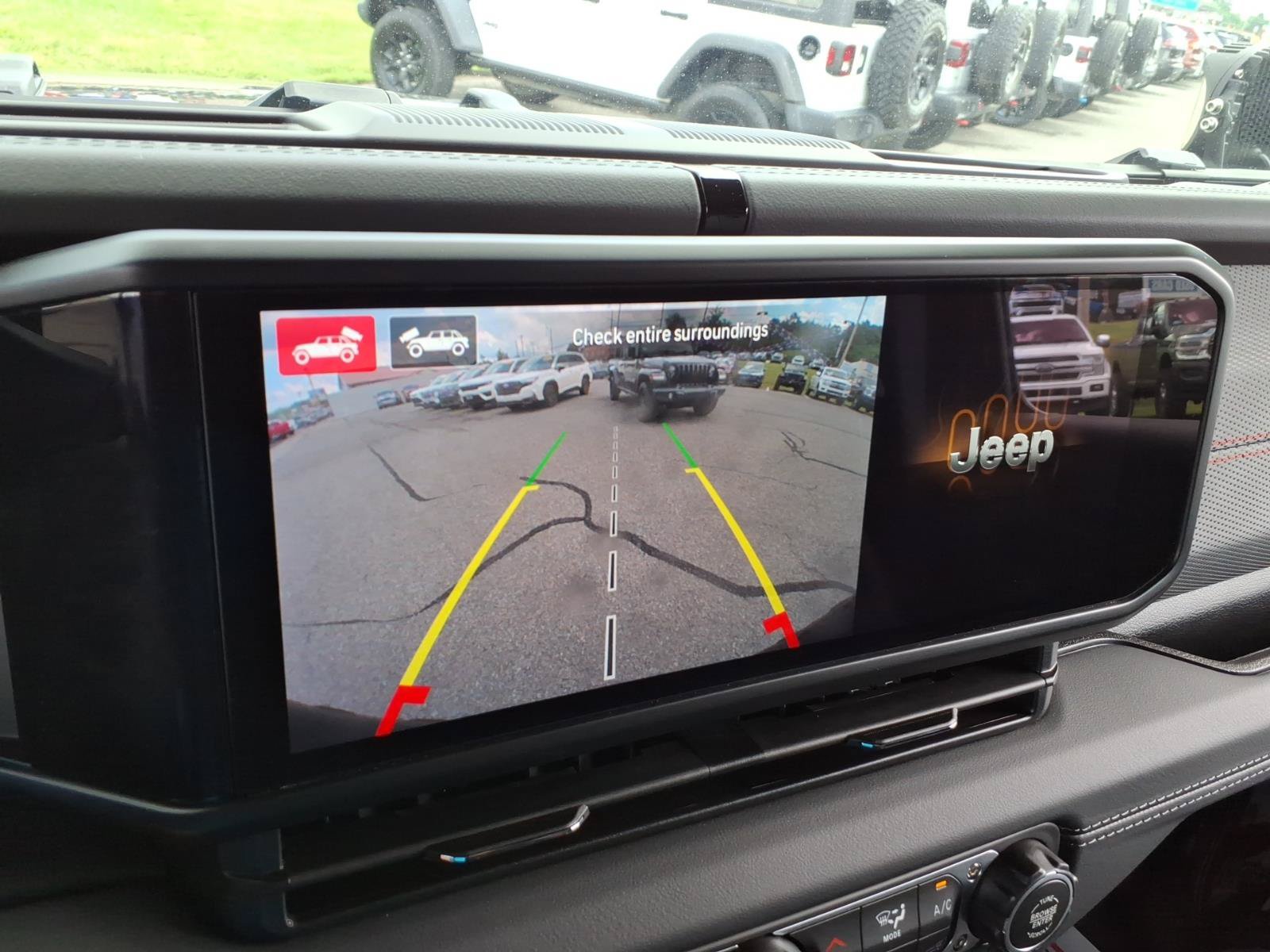Used 2026 Jeep Wrangler Unlimited Rubicon 392 w/ Quick Order Package 27X Moab AWD/4WD image 24