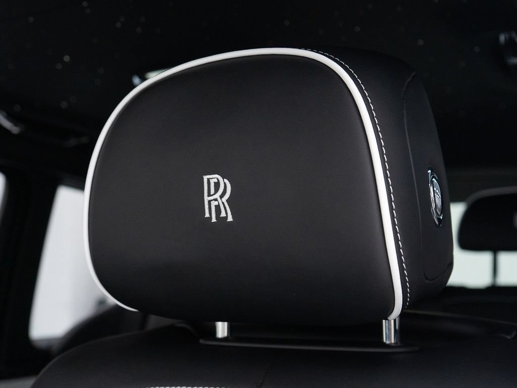Certified 2026 Rolls-Royce Cullinan Black Badge AWD/4WD image 18