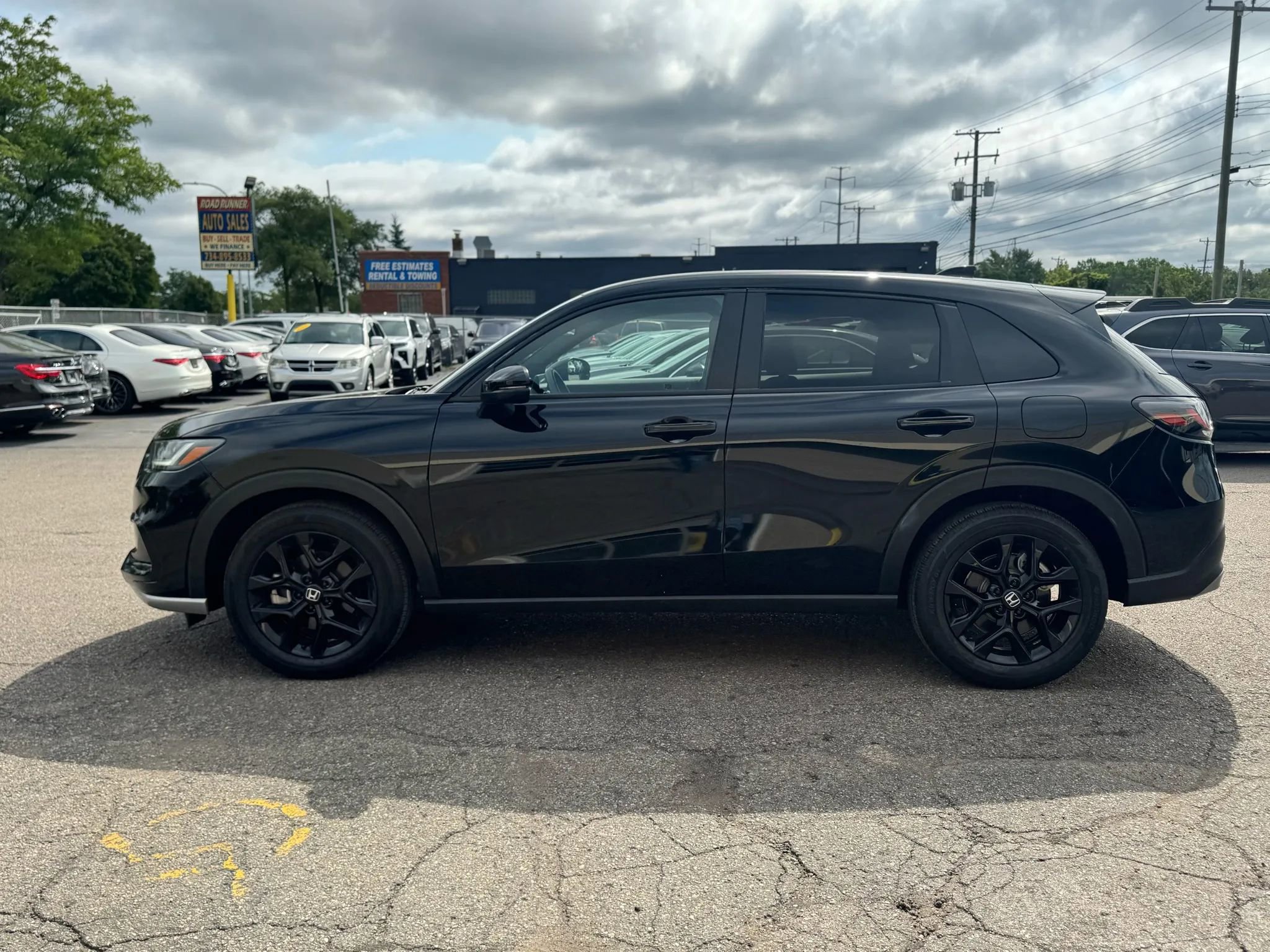 Used 2025 Honda HR-V Sport image 8