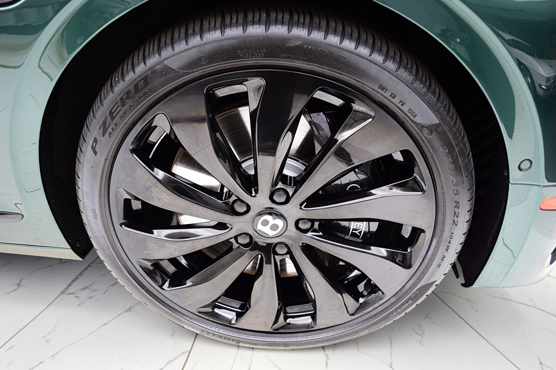 Certified 2022 Bentley Flying Spur V8 AWD/4WD image 44