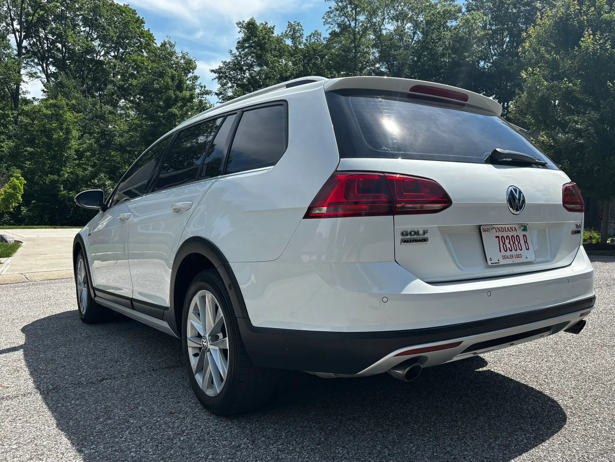 Used 2017 Volkswagen Golf Alltrack S AWD/4WD image 8